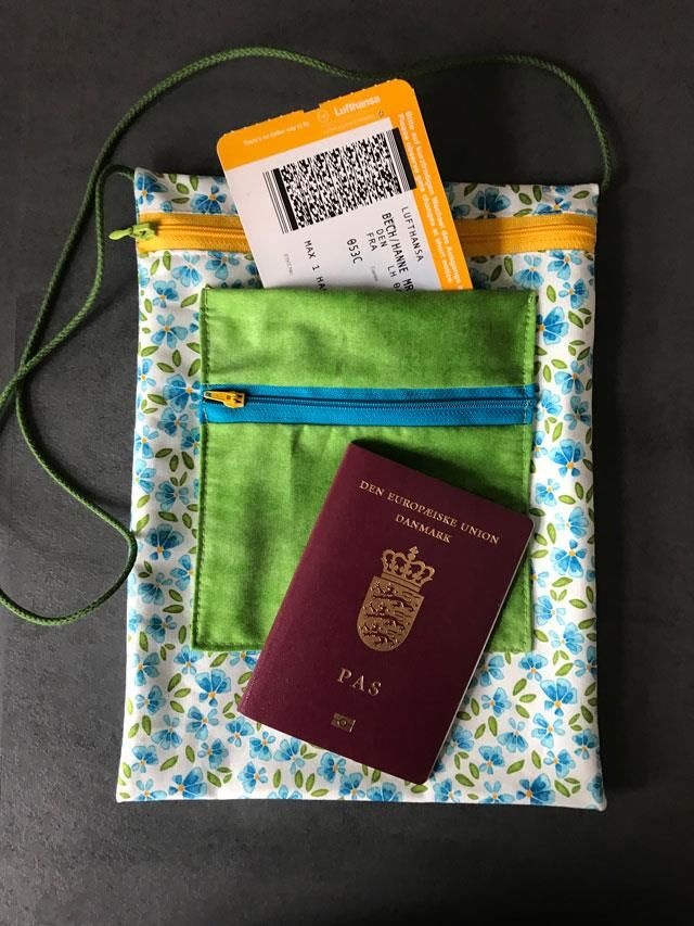 Gratis sy taske til pas og billetter-Trin for trin DIY
